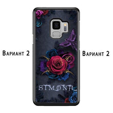 Заредете изображение във визуализатора на галерията – Bird flying over a rose - BULLBG